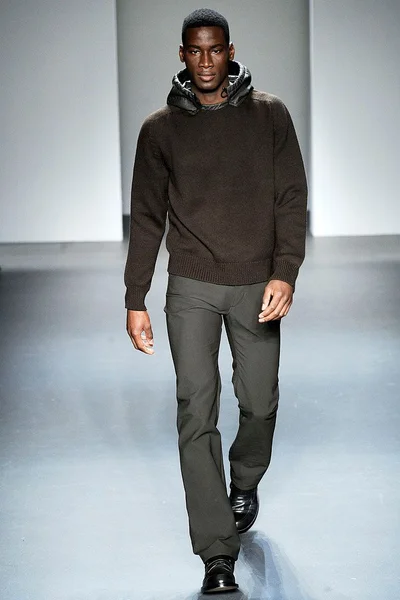 Look 28